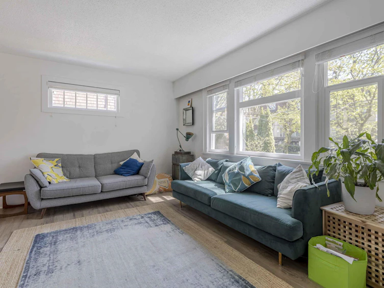 2325 W 8th Avenue, Vancouver, BC, V6K 2A8 - 9