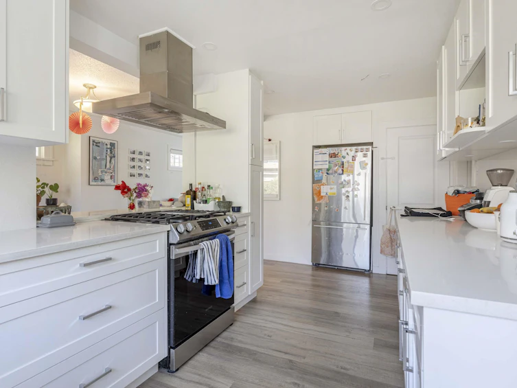2325 W 8th Avenue, Vancouver, BC, V6K 2A8 - 16