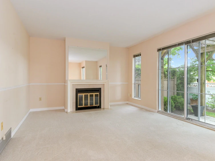 8-6140 192 Street, Surrey, BC, V3S 7V7 - 6
