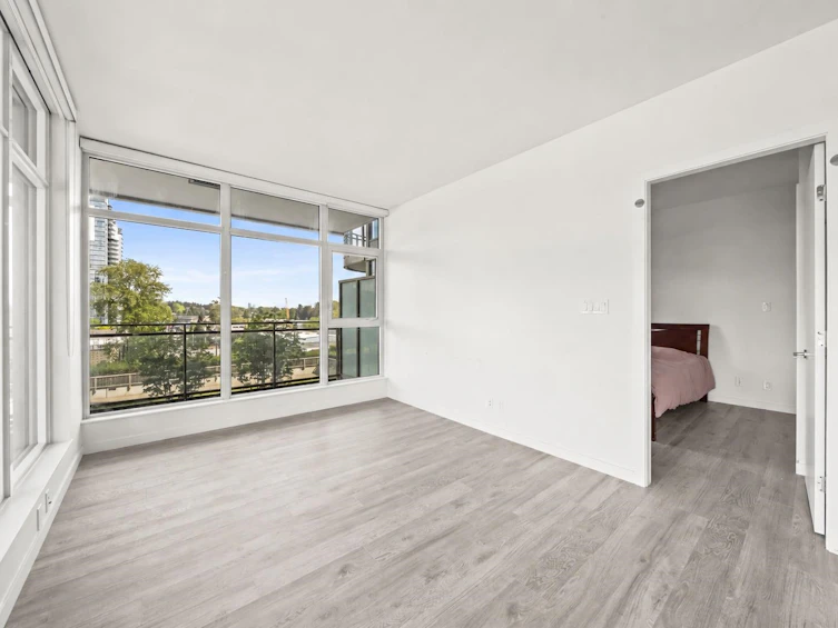 501-5333 Goring Street, Burnaby, BC, V5B 3A2 - 2