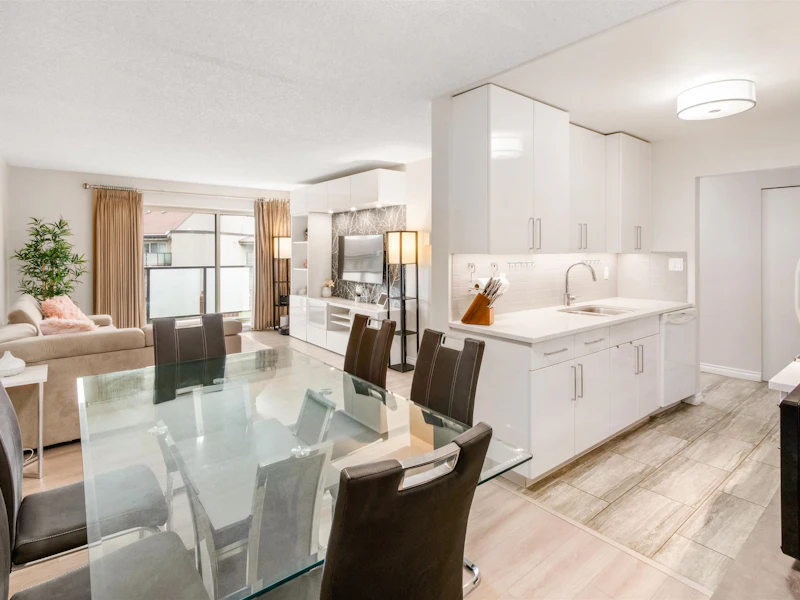 324 - 4373 Halifax Street, Burnaby BC V5C 5Z2