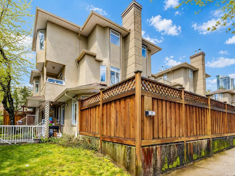 37-7188 Edmonds Street, Burnaby, BC, V3N 4X6