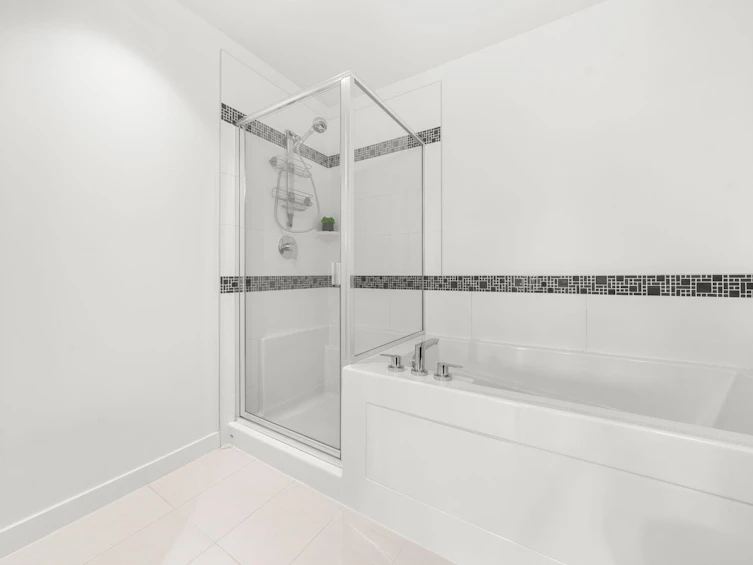 101-717 Chesterfield Avenue, North Vancouver, BC, V7M 3L8 - 19