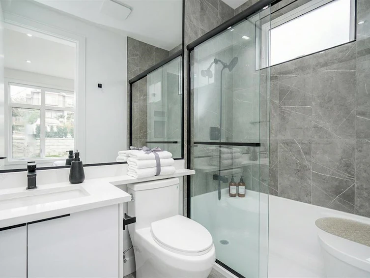 3846 Southwood Street, Burnaby, BC, V5J 2E2 - 14