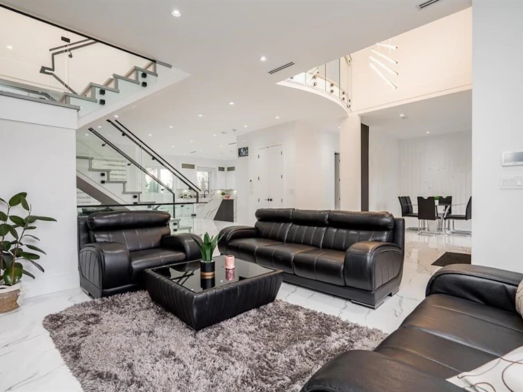 3846 Southwood Street, Burnaby, BC, V5J 2E2 - 3