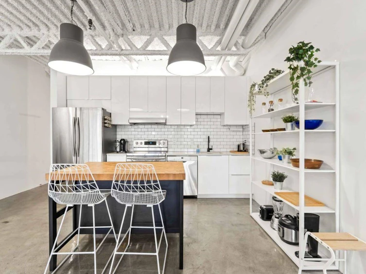 330-350 E 2nd Avenue, Vancouver, BC, V5T 4R8 - 5