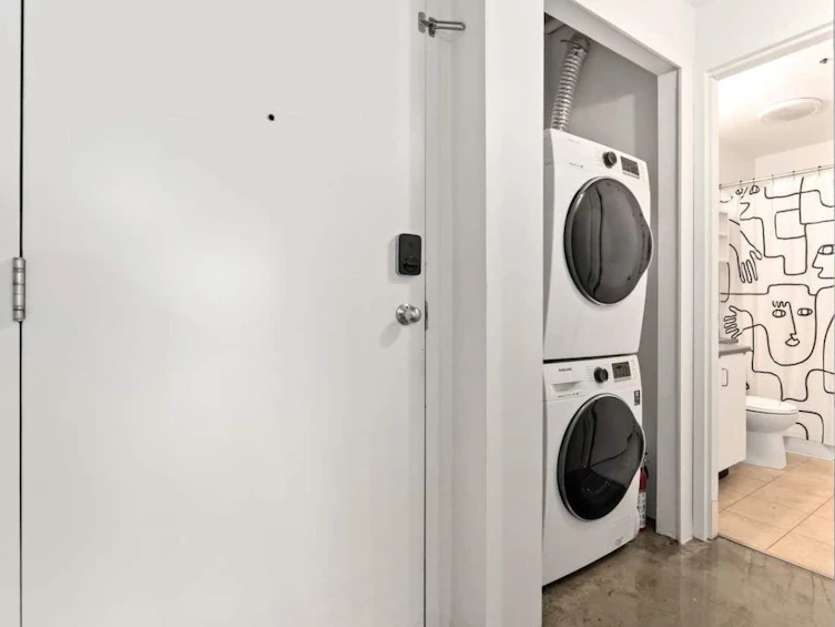330-350 E 2nd Avenue, Vancouver, BC, V5T 4R8 - 18