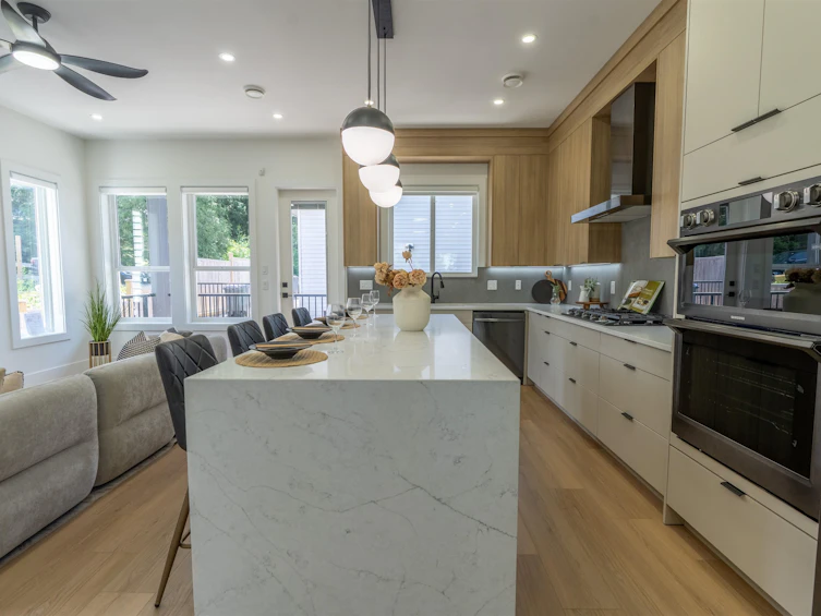 14450 60 Avenue, Surrey, BC, V3S 1R3 - 10