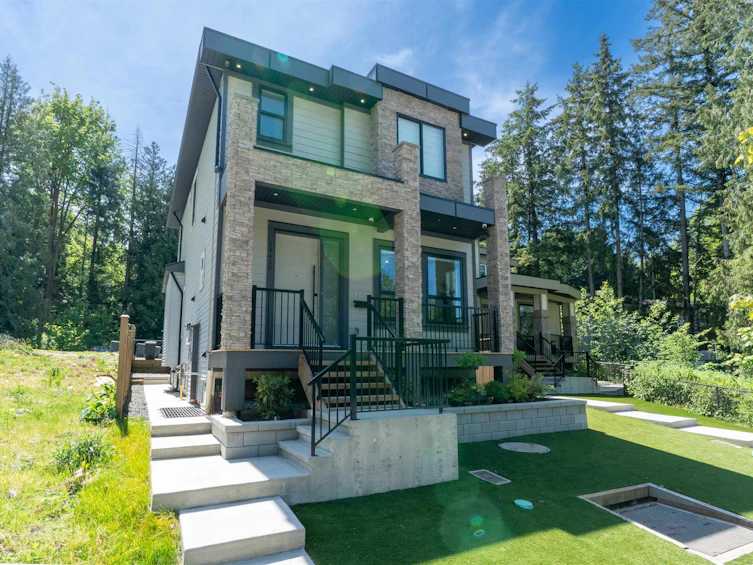 14450 60 Avenue, Surrey, BC, V3S 1R3
