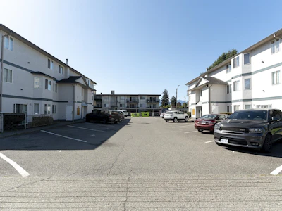 17-46160 Princess Avenue - 5