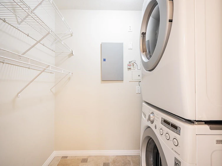 314-15110 108 Avenue, Surrey, BC, V3R 0T6 - 23