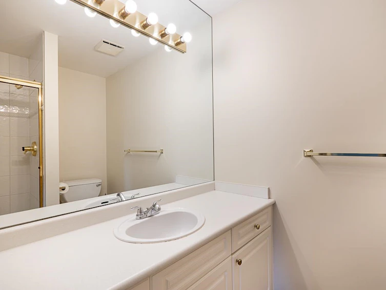 314-15110 108 Avenue, Surrey, BC, V3R 0T6 - 17