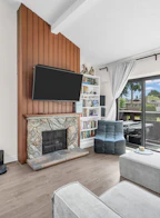 214 11791 King Road