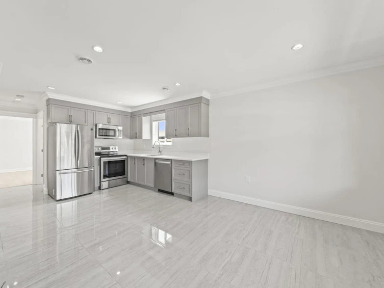 1720 Sutherland Avenue, North Vancouver, BC, V7L 4B9 - 23