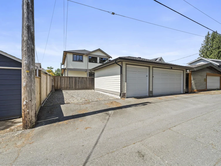 1720 Sutherland Avenue, North Vancouver, BC, V7L 4B9 - 30