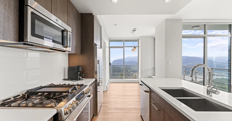 1506-9060 University, Burnaby, BC, V5A 4X9 - 4