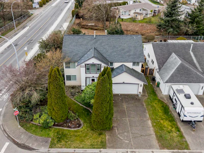 7575 Diamond Crescent - 2