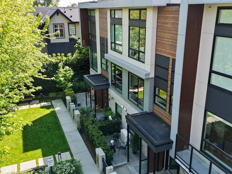21-856 Orwell Street, North Vancouver, BC, V7J 0C2 - 25
