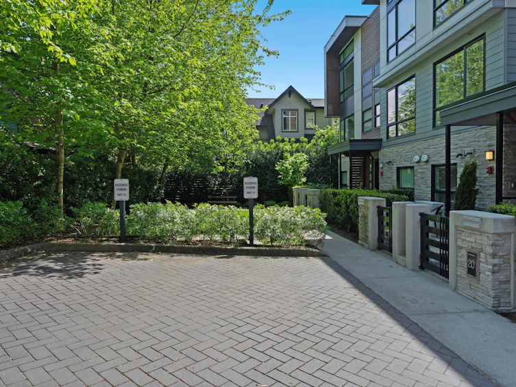 21-856 Orwell Street, North Vancouver, BC, V7J 0C2 - 31