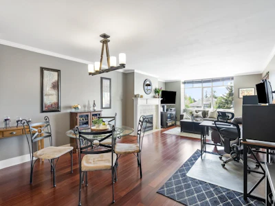 206-9763 140 Street - 4