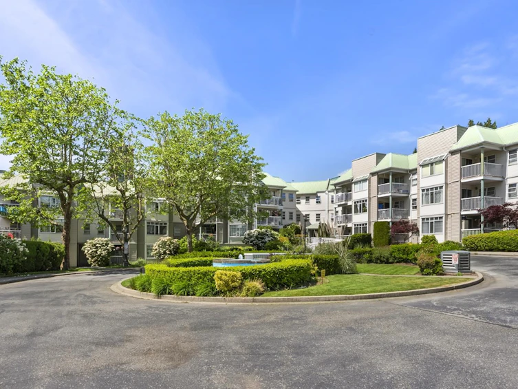 206-9763 140 Street, Surrey, BC, V3T 4M4 - 24