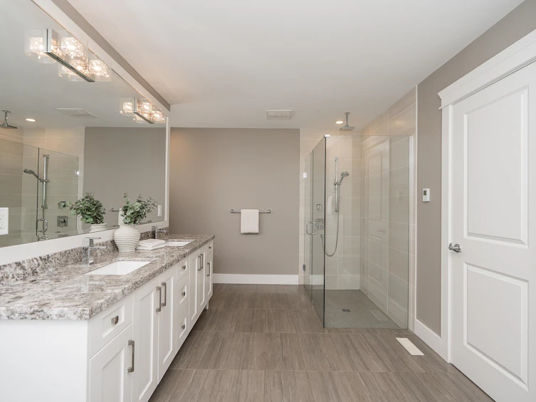 1312 Kingston Street, Coquitlam, BC, V3E 0H4 - 18