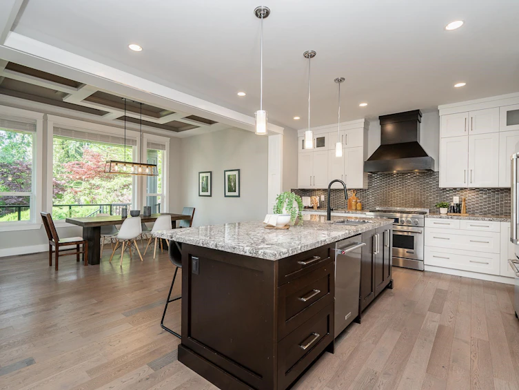 1312 Kingston Street, Coquitlam, BC, V3E 0H4 - 6