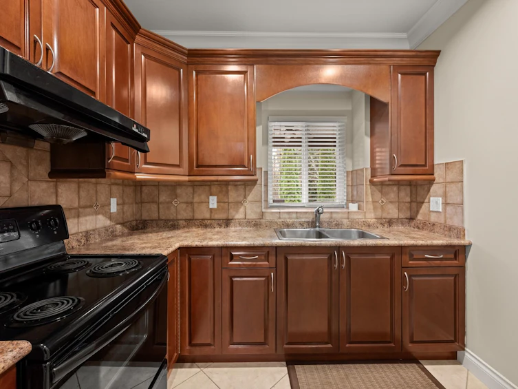 16416 92a Avenue, Surrey, BC, V4N 5N1 - 15