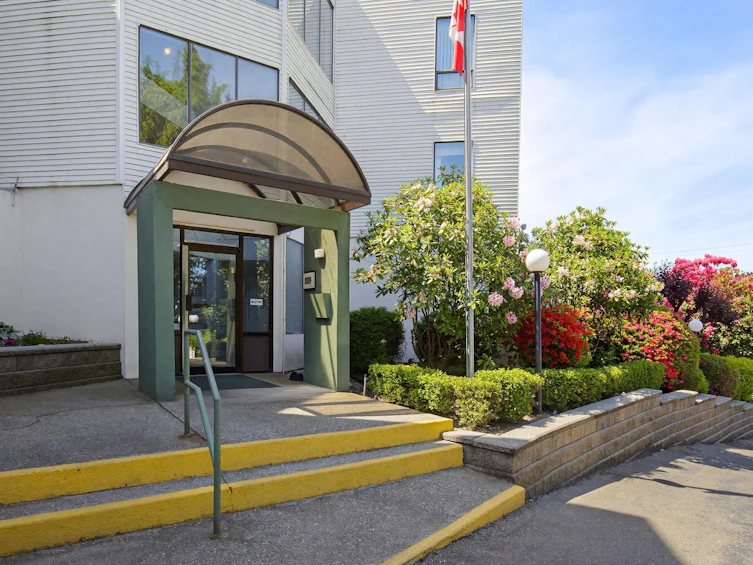 310-33030 George Ferguson Way, Abbotsford, BC, V2S 6Y2 - 4