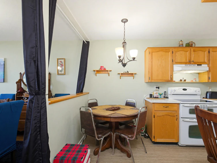 310-33030 George Ferguson Way, Abbotsford, BC, V2S 6Y2 - 12