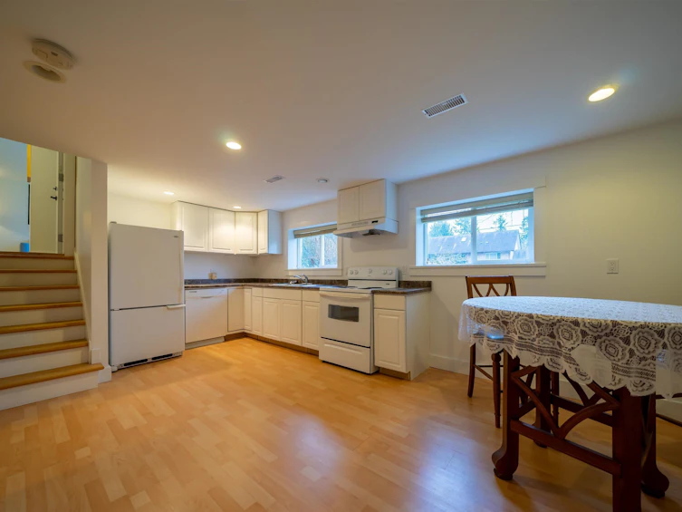 10979 64a Avenue, Delta, BC, V4E 1E4 - 11