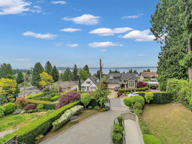 2567 Lawson Avenue, West Vancouver, BC, V7V 2G1 - 23