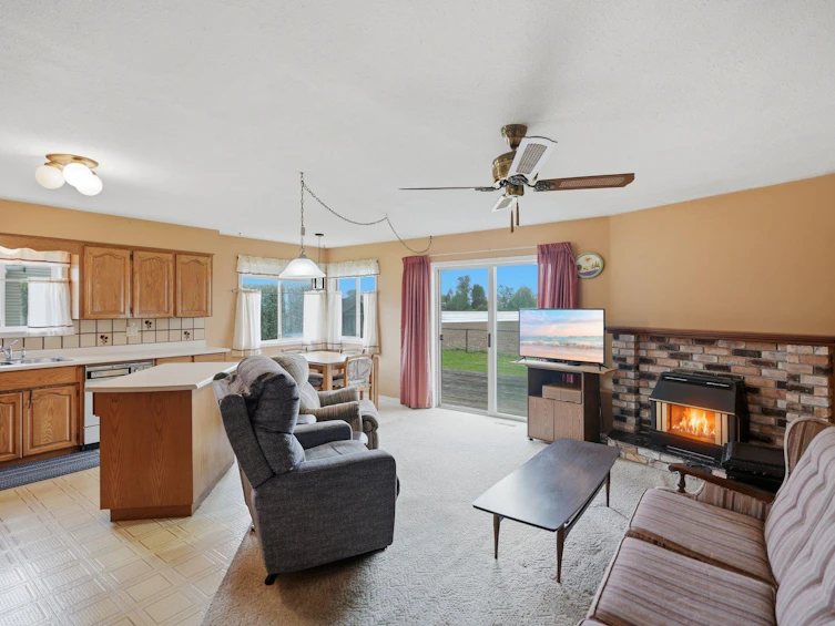 46337 Christina Drive, Chilliwack, BC, V2R 2B5 - 5