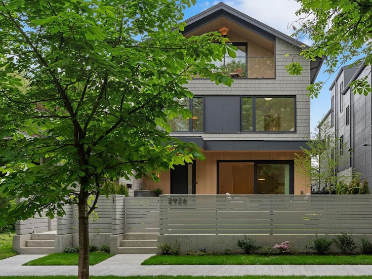 1-2926 W 12th Avenue, Vancouver, BC, V6K 2R3