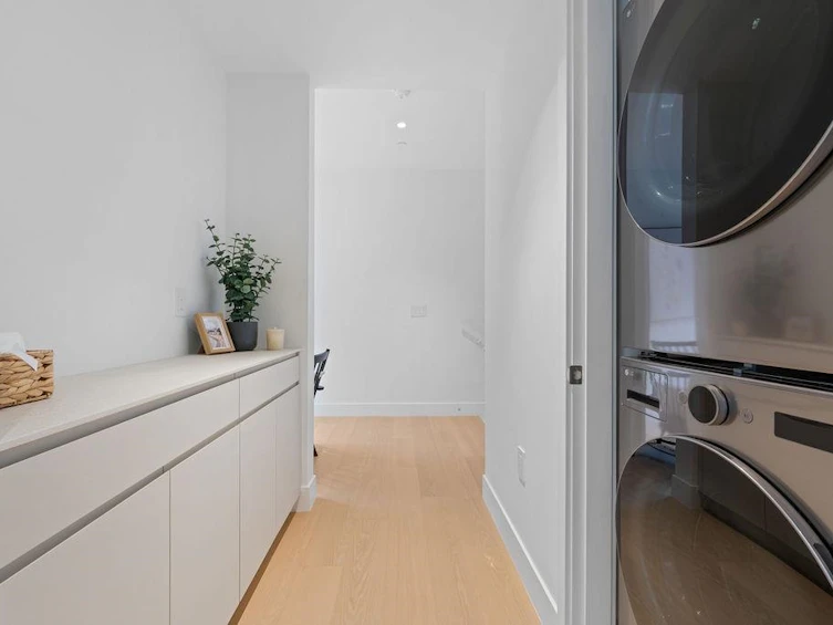 1-2926 W 12th Avenue, Vancouver, BC, V6K 2R3 - 13