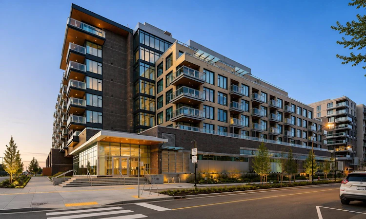 312-755 Harbourside Drive