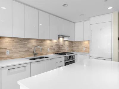 315-9233 Odlin Road - 4