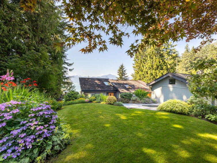 120 Mountain Drive, West Vancouver, BC, V0N 2E0 - 34