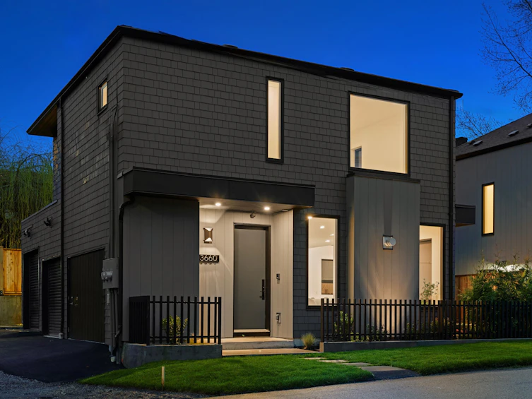 3660 Fleming Street, Vancouver, BC, V5N 3V8 - 3