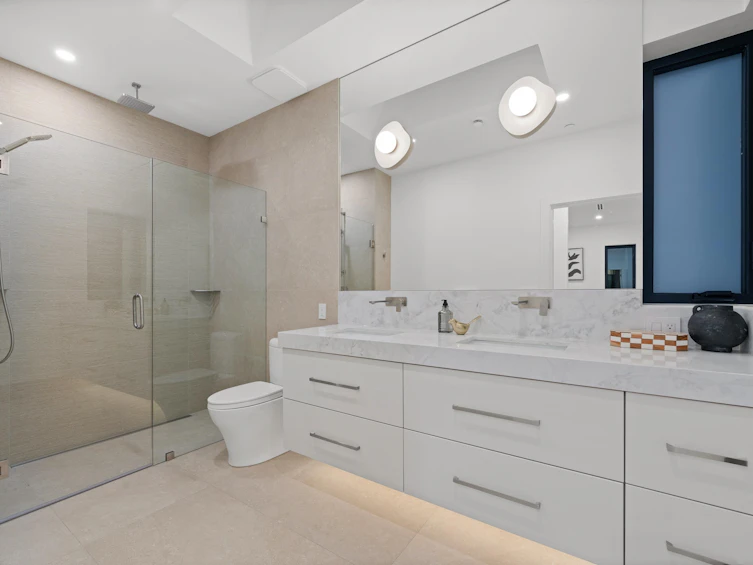 1605 E 21st Avenue, Vancouver, BC, V5N 3V8 - 24