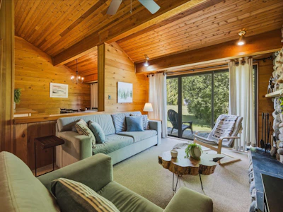 C1-6900 Crabapple Drive - 4
