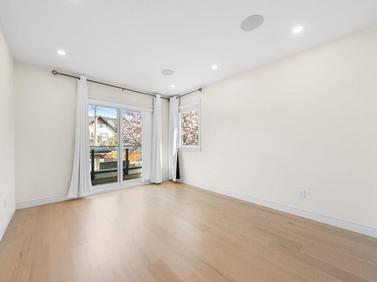 462 W 14th Street, North Vancouver, BC, V7M 1P7 - 32