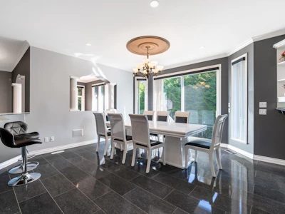 6030 Elgin Avenue - 4