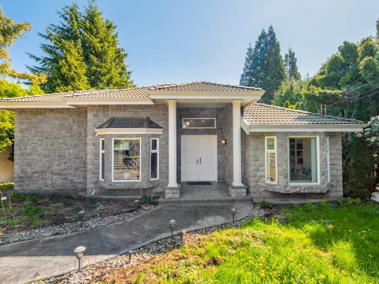6030 Elgin Avenue, Burnaby, BC, V5H 3S4