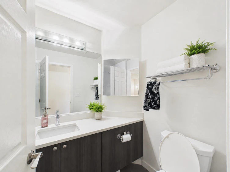 8-6700 Rumble Street, Burnaby, BC, V5E 4H7 - 18