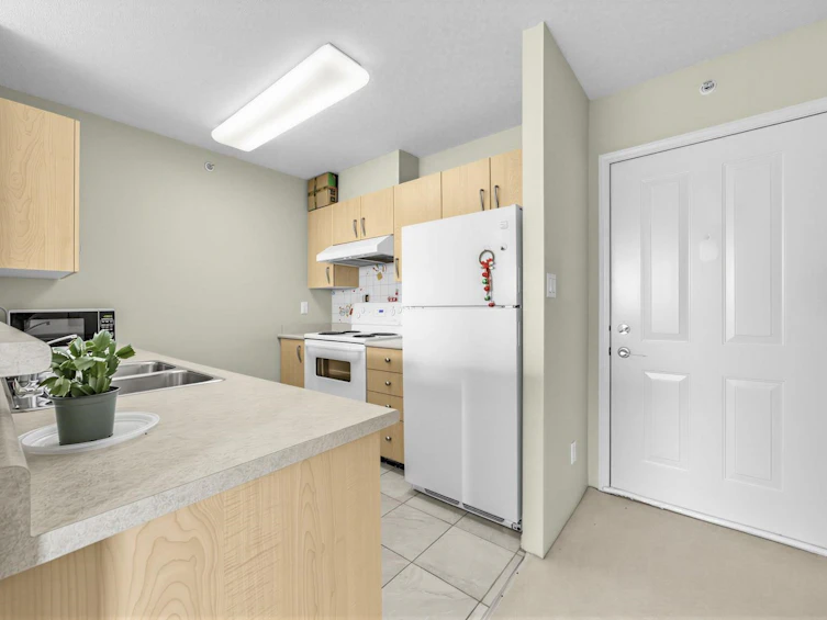 503-3520 Crowley Drive, Vancouver, BC, V5R 6G9 - 10