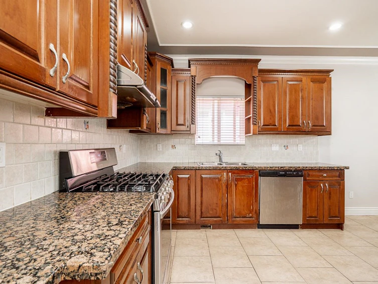 7202 Ross Street, Vancouver, BC, V5X 4B6 - 18