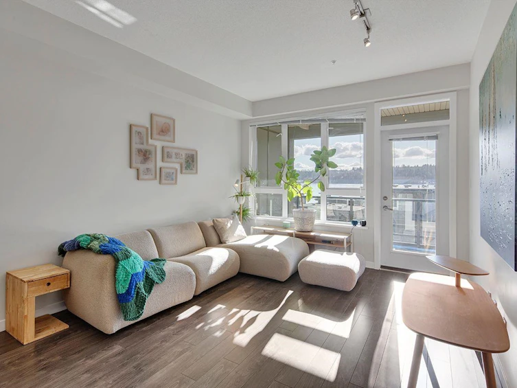 207-3825 Cates Landing Way, North Vancouver, BC, V7G 0A6 - 2