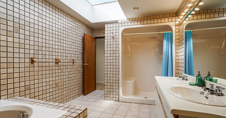 6379 Bruce Street, West Vancouver, BC, V5P 3K3 - 14