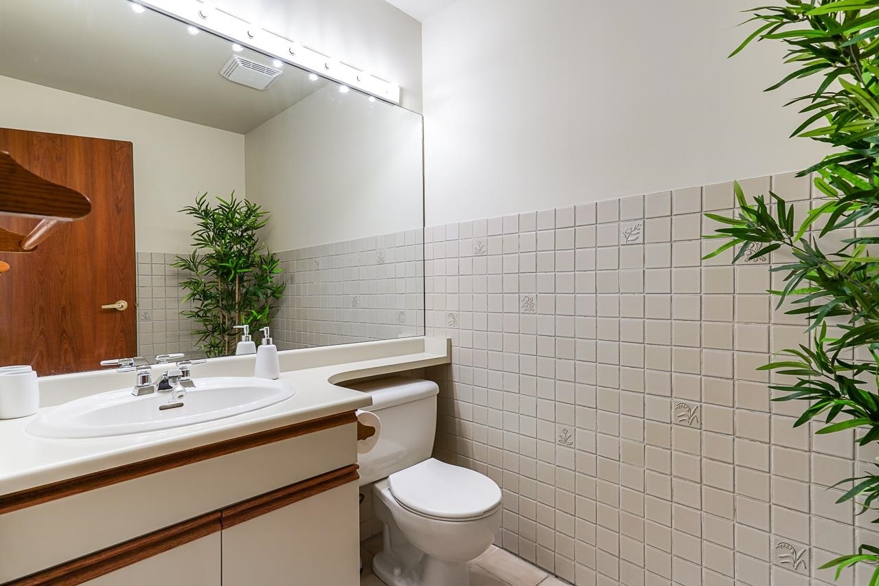 6379 Bruce Street, West Vancouver, BC, V5P 3K3 - 8